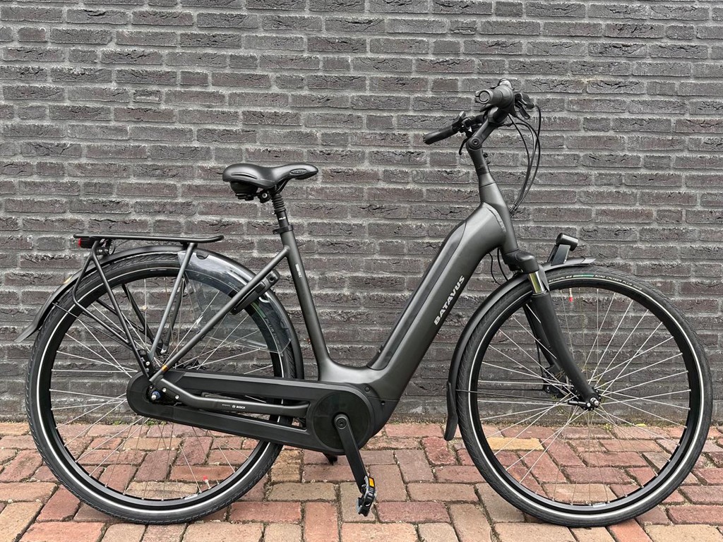 - Batavus_Finez_Exclusive_D53_Smokeblack_01.jpg - Batavus_Finez_Exclusive_D53_Smokeblack_01.jpg