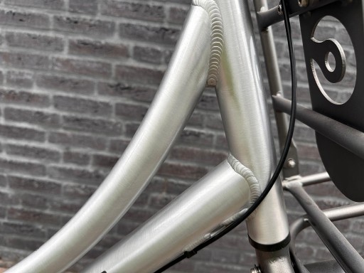 Cortina Transport U4 Raw D57 Alu Brushed Gloss 3V - Cortina_U4_Raw_D57_Alu_Brushed_Gloss_R3_03.jpg Cortina Transport U4 Raw D57 Alu Brushed Gloss 3V - Cortina_U4_Raw_D57_Alu_Brushed_Gloss_R3_03.jpg